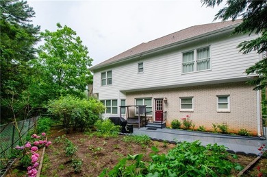 Welcome to this stunning four bedroom, three-and-a-half bath - photo 43