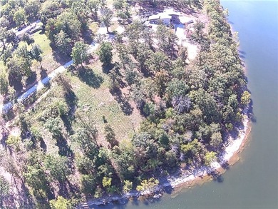 New lakeside community with large waterfront and lake view lots - photo 5