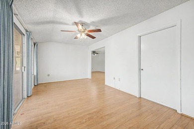 Welcome to this charming cul-de-sac home in the sought-after Sun - photo 11
