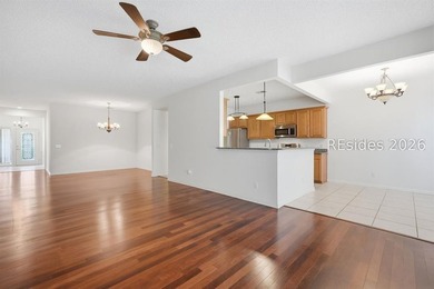 Welcome to Sun City/Riverbend! This beautifully maintained - photo 11