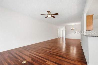 Welcome to Sun City/Riverbend! This beautifully maintained - photo 14