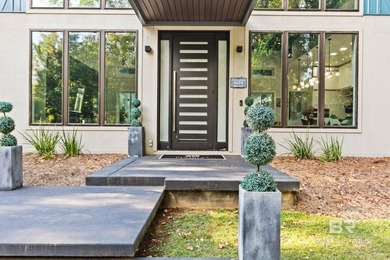 Discover unparalleled luxury in this stunning 6-bedroom, 6 - photo 2