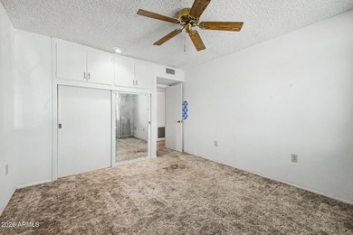 Welcome to this charming cul-de-sac home in the sought-after Sun - photo 24