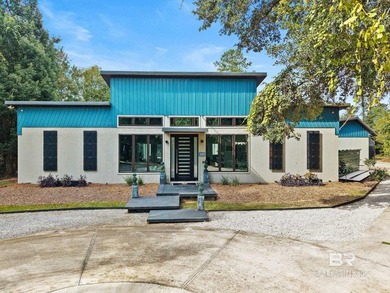 Discover unparalleled luxury in this stunning 6-bedroom, 6 - photo 4