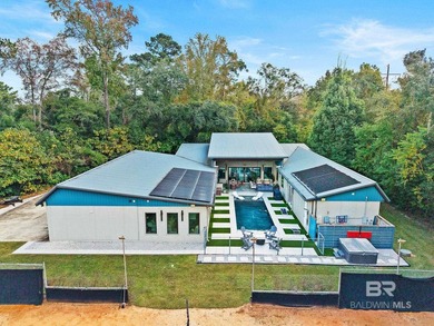 Discover unparalleled luxury in this stunning 6-bedroom, 6 - photo 8
