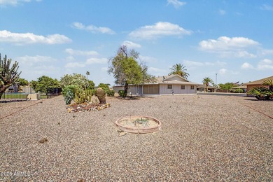 Welcome to this charming cul-de-sac home in the sought-after Sun - photo 33