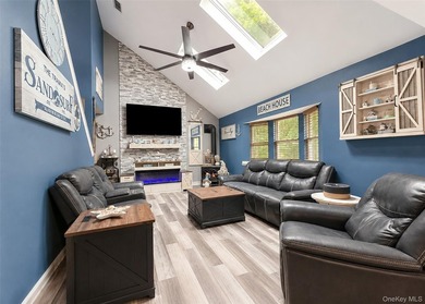 Move right into this beautifully maintained home in North - photo 5