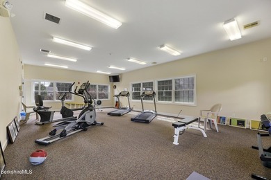 Great opportunity to design your 2000 sq ft free-standing condo - photo 15