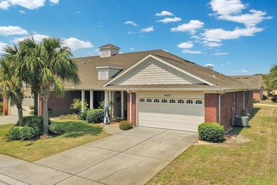 Corner unit town home in Diamond Lakes subdivision, a rare gem - photo 2