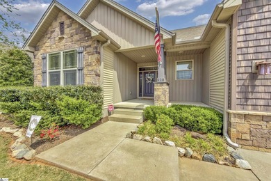 Welcome home to 225 Bayswater, a beautifully appointed residence - photo 2