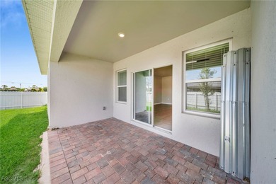 APPROVED SHORT SALE AT THE LISTED PRICE. Stunning newer home - photo 25