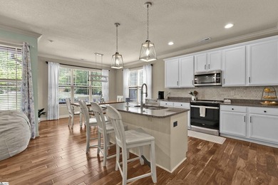Welcome home to 225 Bayswater, a beautifully appointed residence - photo 9
