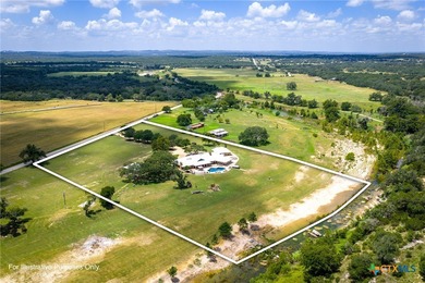 Welcome to Blanco Valley Lodge! Located minutes from Blanco - photo 2