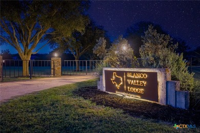 Welcome to Blanco Valley Lodge! Located minutes from Blanco - photo 10