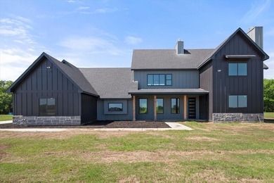 Lake Home For Sale in Corsicana, Texas