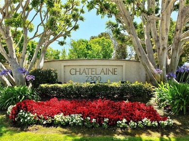 Welcome to this beautifully maintained, move-in-ready townhome - photo 1