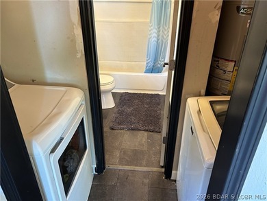Wow what a great home! The new one level home has a great - photo 6