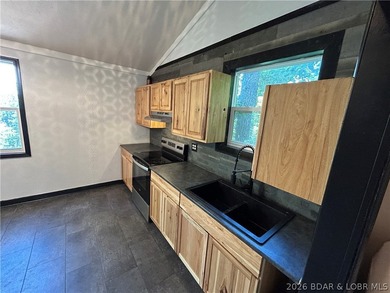 Wow what a great home! The new one level home has a great - photo 10