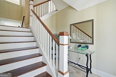 Welcome to 114 Riverfront Circle-an exceptional, fully furnished - photo 6