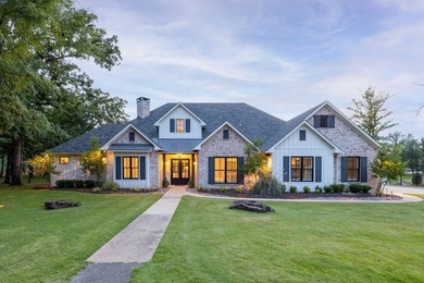 A rare opportunity to own one of the largest waterfront estates - photo 1