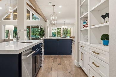 A rare opportunity to own one of the largest waterfront estates - photo 9