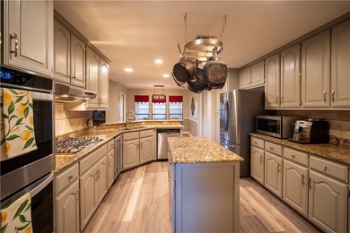 Perfectly situated in NorthShore Country Club, 308 Sea Gate - photo 11