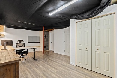 Enjoy the ease of single-level living in this well maintained - photo 29