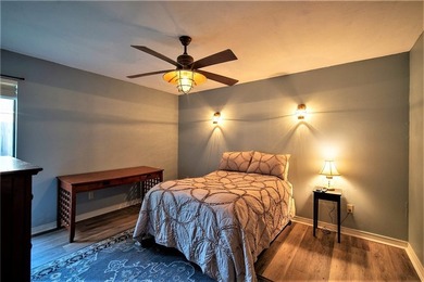 Perfectly situated in NorthShore Country Club, 308 Sea Gate - photo 32