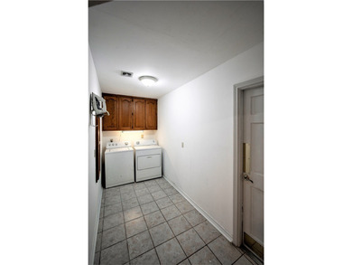 Perfectly situated in NorthShore Country Club, 308 Sea Gate - photo 34