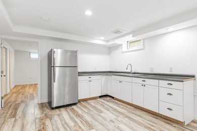 Enjoy the ease of single-level living in this well maintained - photo 36