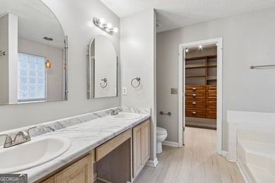 Located in popular neighborhood just minutes from Kings Bay - photo 6