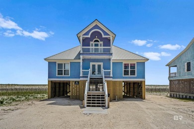 Welcome to paradise!!! Fall in love with this 5-bedroom, 3-bath - photo 1