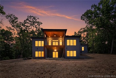 Luxury craftsmanship meets Lake living in this exceptional new - photo 2