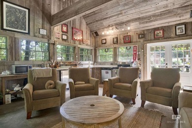 Located in the Montrose area of Fairhope. This one-of-a-kind - photo 13