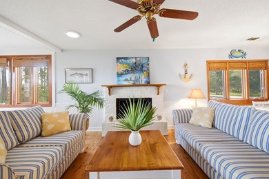 Introducing Bayshore Retreat - a rare 1.4-acre bayfront - photo 14