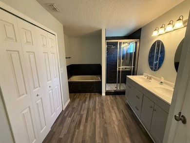 3 Bedroom, 2.5 bath, 2 story home with a 3 car garage in - photo 19
