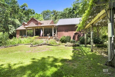 Located in the Montrose area of Fairhope. This one-of-a-kind - photo 32
