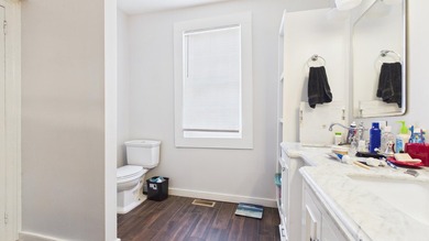 Historic Downtown Charleston 1890 home w/ ADU in the - photo 32