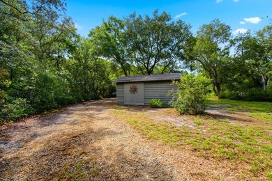 Introducing Bayshore Retreat - a rare 1.4-acre bayfront - photo 47