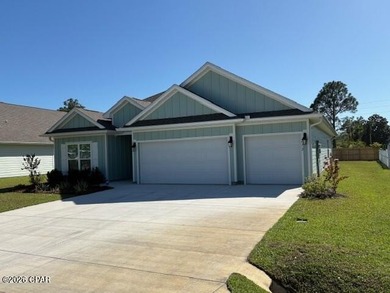 Assumable VA loan of 3.99% for qualified buyers. Three car - photo 3