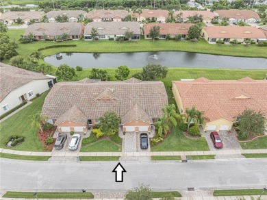 Lake Townhome/Townhouse For Sale in Vero Beach, Florida