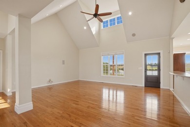 Welcome to 105 N Stallion Drive, where peaceful lakefront living - photo 12