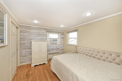 Discover rustic charm and modern comfort in this beautifully - photo 22
