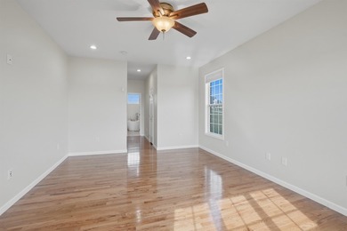Welcome to 105 N Stallion Drive, where peaceful lakefront living - photo 22