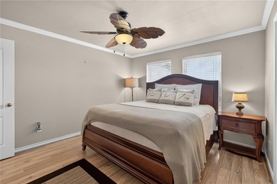 WELCOME TO ISLAND PARADISE CONDOMINIUMS...an intimate 3-story - photo 23