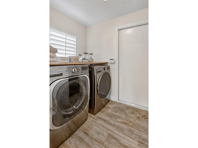 Renovated and ready to move in. This property has it all, open - photo 25