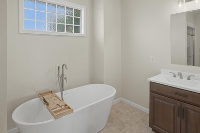 Welcome to 105 N Stallion Drive, where peaceful lakefront living - photo 26