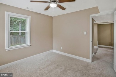 Welcome to your new home in the highly sought-after Montclair/ - photo 31