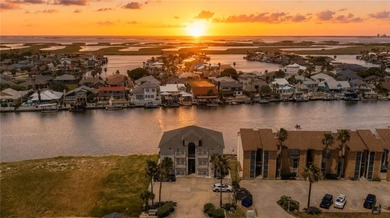 WELCOME TO ISLAND PARADISE CONDOMINIUMS...an intimate 3-story - photo 40