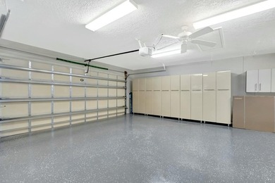 Renovated and ready to move in. This property has it all, open - photo 41